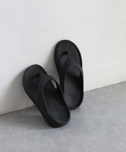 Riberry（リベリー）の「リカバリーサンダル（サンダル・レディース・ブラック/グリーン/ホワイト・MEDIUM/LARGE）」の21枚目の写真