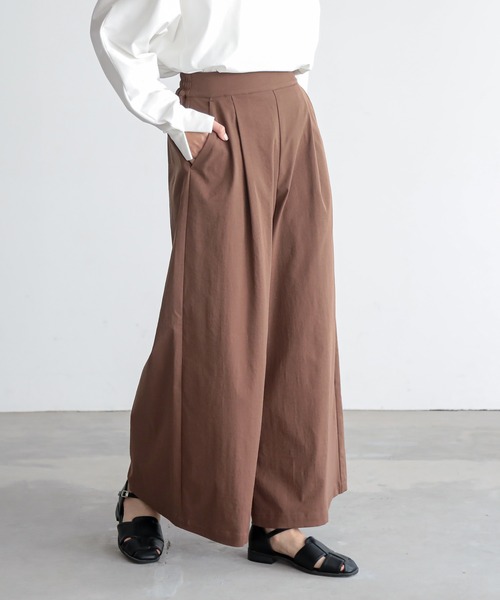 for/c（フォーシー）の「[新色追加]速乾タックワイドパンツ【サスティナブル】（その他パンツ・レディース・ベージュ/ブラック/アイボリー/チャコールグレー/ブラウン/ネイビー/ブラウン系その他・M/L/LL/S）」の5枚目の写真