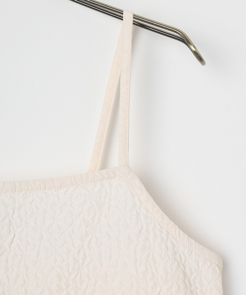 Honeys(ハニーズ)の「キャミワンピース(ワンピース・レディース・グレイッシュベージュ/ブラック/アイボリー・L/M/S/LL)」の15枚目の写真