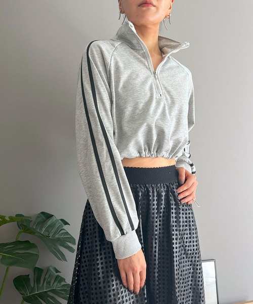 Jewelobe（ジュエローブ）の「ハーフジップラインスリーブクロップドスウェット（Tシャツ/カットソー・レディース・杢グレー/アイボリー/ブラック・FREE）」の14枚目の写真