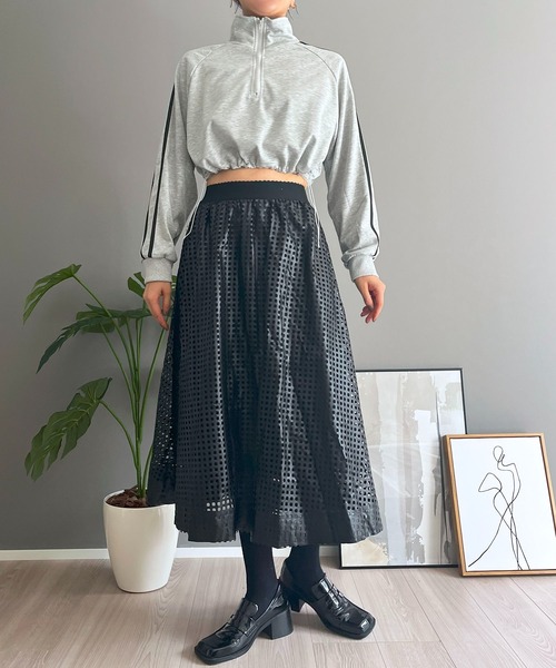 Jewelobe（ジュエローブ）の「ハーフジップラインスリーブクロップドスウェット（Tシャツ/カットソー・レディース・杢グレー/アイボリー/ブラック・FREE）」の15枚目の写真