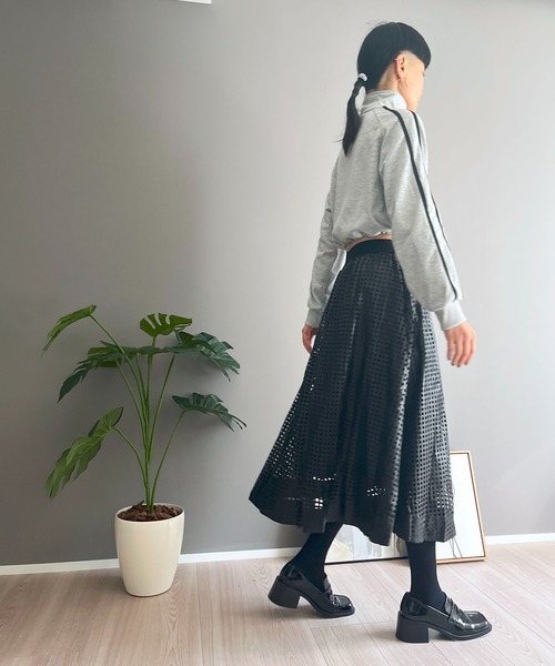 Jewelobe（ジュエローブ）の「ハーフジップラインスリーブクロップドスウェット（Tシャツ/カットソー・レディース・杢グレー/アイボリー/ブラック・FREE）」の16枚目の写真