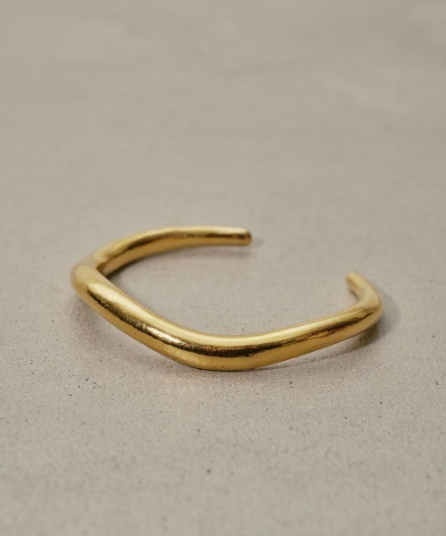 TODAYFUL(トゥデイフル)の「TODAYFUL Plain Nuance Bangle プレーンニュアンスバングル/12320922(ブレスレット・レディース・ゴールド/シルバー・ONE SIZE)」の10枚目の写真