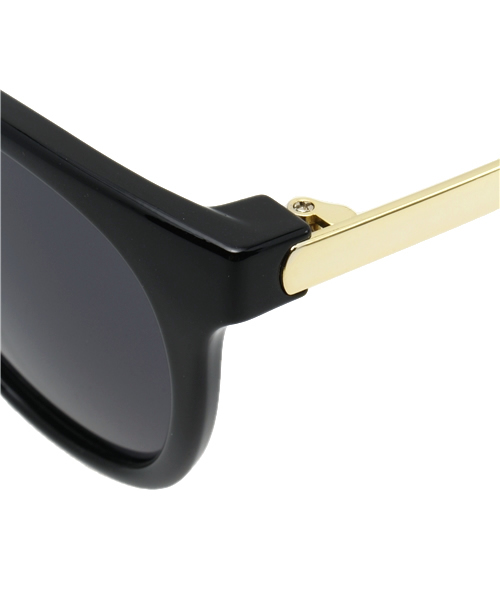 SLY（スライ）の「ERIN EYE WEAR（サングラス・レディース・ブラック/マルチ・FREE）」の6枚目の写真