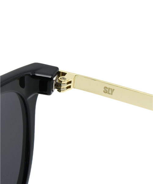 SLY（スライ）の「ERIN EYE WEAR（サングラス・レディース・ブラック/マルチ・FREE）」の8枚目の写真