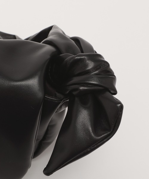 mysty woman（ミスティウーマン）の「パッファーショルダーBAG 974137（ハンドバッグ・レディース・ブラック/グリーン/アイボリー・FREE）」の10枚目の写真