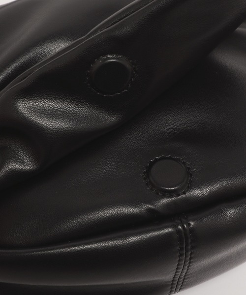 mysty woman（ミスティウーマン）の「パッファーショルダーBAG 974137（ハンドバッグ・レディース・ブラック/グリーン/アイボリー・FREE）」の12枚目の写真