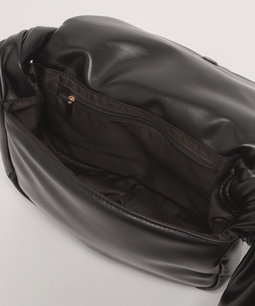 mysty woman（ミスティウーマン）の「パッファーショルダーBAG 974137（ハンドバッグ・レディース・ブラック/グリーン/アイボリー・FREE）」の14枚目の写真