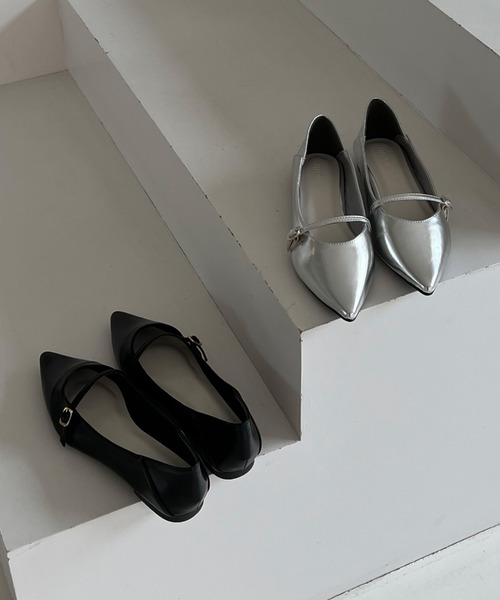 Doux archives（ドゥアルシーヴ）の「バブーシュストラップパンプス（パンプス・レディース・ブラック/シルバー・LARGE/MEDIUM）」の6枚目の写真