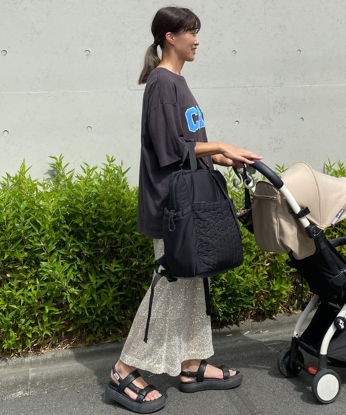 SOLPRESA（ソルプレーサ）の「【リニューアル】弱撥水加工１２ポケット付き軽量3WAY キルティングマザーズリュック（マザーズバッグ・レディース・ブラック/カーキ/ホワイト/チャコールグレー/グレイッシュベージュ・ONE SIZE）」の6枚目の写真