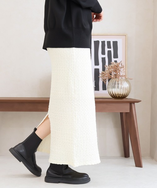 Social GIRL（ソーシャルガール）の「バックスリットジャガードロングスカート（スカート・レディース・ブラック/オフホワイト/ブルー/ベージュ・M）」の6枚目の写真