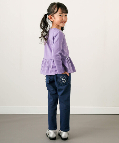 BeBe（ベベ）の「ジョグデニムポケット刺繍パンツ(90~150cm)（デニムパンツ・キッズ・ネイビー・150cm/140cm/130cm/100cm/120cm/110cm/90cm）」の4枚目の写真