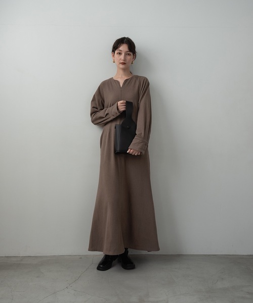 lawgy（ラウジー）の「one handle button arrange bag（ハンドバッグ・レディース・ベージュ/ブラウン/ブラック・FREE）」の14枚目の写真