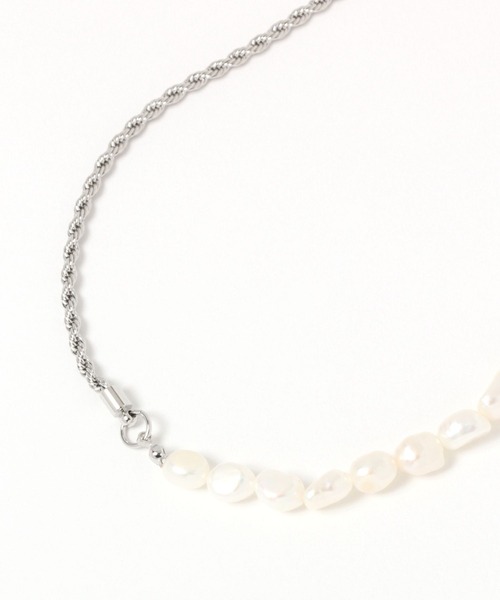 LEPSIM（レプシィム）の「【jours heureux】淡水パールチェーンネックレス　979695（ネックレス・レディース・ゴールド/シルバー・ONE SIZE）」の6枚目の写真