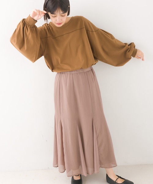 OMNES（オムネス）の「袖ボリュームタック長袖Tシャツ（Tシャツ/カットソー・レディース・ホワイト/グレー/キャメル/ブラック・FREE）」の9枚目の写真