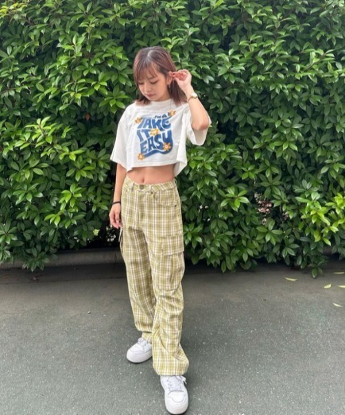 ROXY(ロキシー)の「BRING HOME/ロキシーツイルストレッチボーイズライクシルエットカーゴパンツ(カーゴパンツ・レディース・ブラック/カーキ/マルチ・MEDIUM/SMALL/LARGE)」の1枚目の写真