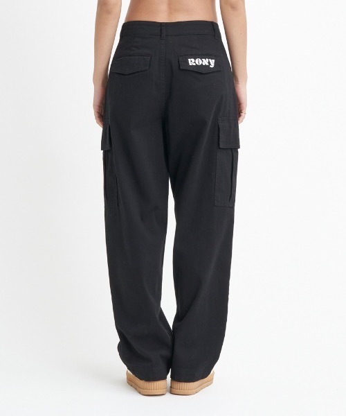 ROXY(ロキシー)の「BRING HOME/ロキシーツイルストレッチボーイズライクシルエットカーゴパンツ(カーゴパンツ・レディース・ブラック/カーキ/マルチ・MEDIUM/SMALL/LARGE)」の5枚目の写真