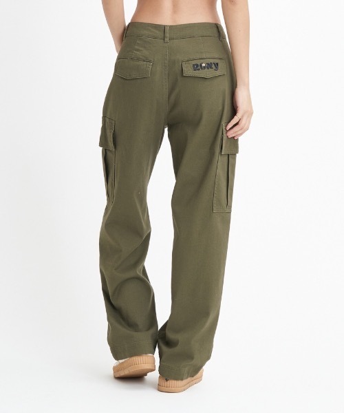 ROXY(ロキシー)の「BRING HOME/ロキシーツイルストレッチボーイズライクシルエットカーゴパンツ(カーゴパンツ・レディース・ブラック/カーキ/マルチ・MEDIUM/SMALL/LARGE)」の8枚目の写真