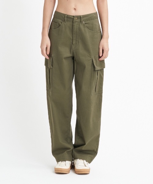 ROXY(ロキシー)の「BRING HOME/ロキシーツイルストレッチボーイズライクシルエットカーゴパンツ(カーゴパンツ・レディース・ブラック/カーキ/マルチ・MEDIUM/SMALL/LARGE)」の9枚目の写真
