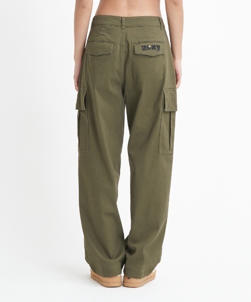 ROXY(ロキシー)の「BRING HOME/ロキシーツイルストレッチボーイズライクシルエットカーゴパンツ(カーゴパンツ・レディース・ブラック/カーキ/マルチ・MEDIUM/SMALL/LARGE)」の11枚目の写真