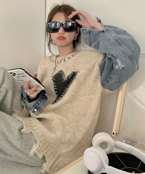 Sibra（シブラ）の「ハンドステッチ風オーバーサイズニット（ニット/セーター・レディース・グレー・M）」の2枚目の写真