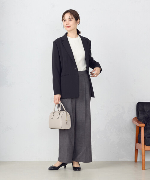 COMME CA ISM(コムサイズム)の「ポリエステルレーヨン ストライプ ワイドパンツ(その他パンツ・レディース・グレー/ネイビー・SMALL/MEDIUM/LARGE)」の12枚目の写真