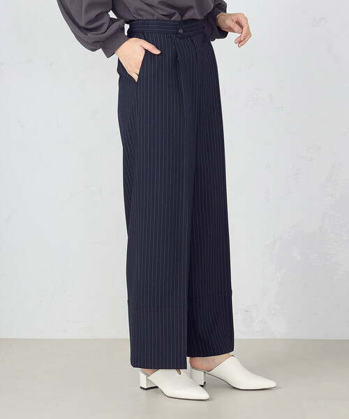 COMME CA ISM(コムサイズム)の「ポリエステルレーヨン ストライプ ワイドパンツ(その他パンツ・レディース・グレー/ネイビー・SMALL/MEDIUM/LARGE)」の19枚目の写真