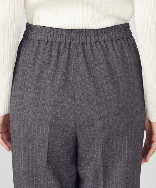 COMME CA ISM(コムサイズム)の「ポリエステルレーヨン ストライプ ワイドパンツ(その他パンツ・レディース・グレー/ネイビー・SMALL/MEDIUM/LARGE)」の7枚目の写真