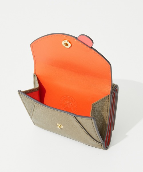 ANYA HINDMARCH（アニヤハインドマーチ）の「ANYA HINDMARCH Mini Trifold Zany in Shiny Capra with Circus アニヤハインドマーチ ザニ― ミニ トリフォード  レザー 三つ折り財布（財布・レディース・グリーン・FREE）」の6枚目の写真