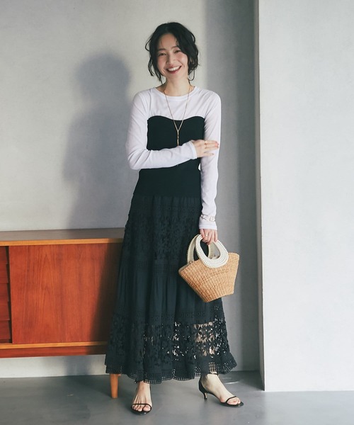 La boutique BonBon(ラブティックボンボン)の「シアークルーカットソー(Tシャツ/カットソー・レディース・ホワイト/ブラック/グレイッシュベージュ・FREE)」の14枚目の写真