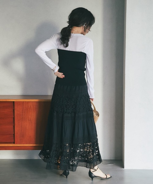 La boutique BonBon(ラブティックボンボン)の「シアークルーカットソー(Tシャツ/カットソー・レディース・ホワイト/ブラック/グレイッシュベージュ・FREE)」の15枚目の写真