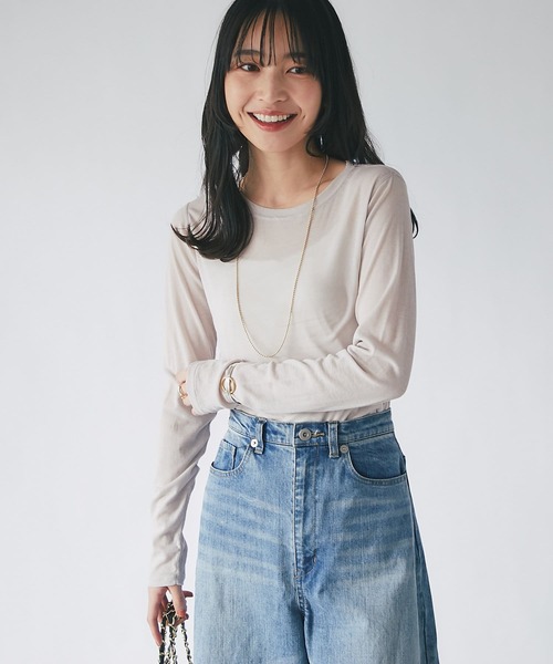 La boutique BonBon(ラブティックボンボン)の「シアークルーカットソー(Tシャツ/カットソー・レディース・ホワイト/ブラック/グレイッシュベージュ・FREE)」の22枚目の写真