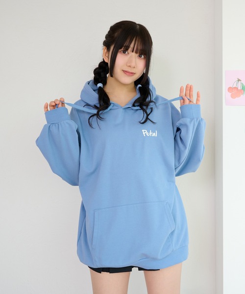 shrita（シュリータ）の「フラワープリントパーカー【低身長さん