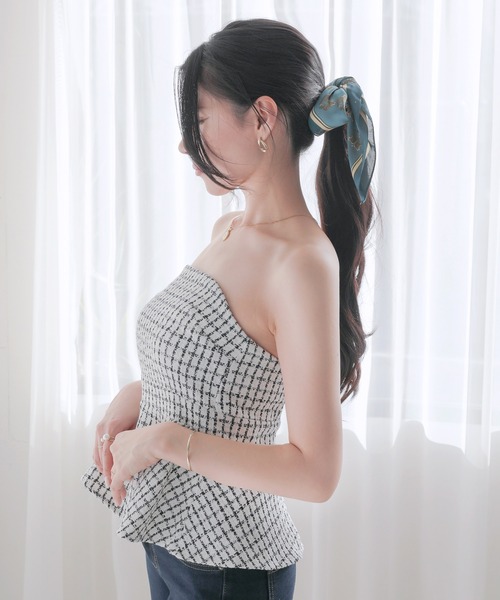 Julia Boutique（ジュリアブティック）の「70×70cmサイズ・ヴィンテージ風サテン生地スカーフ/100017（バンダナ/スカーフ・レディース・C/D/E/F/S/T/A/H/J/O/Q/K/L/M/N/B/G/I/P/R・ONE）」の21枚目の写真