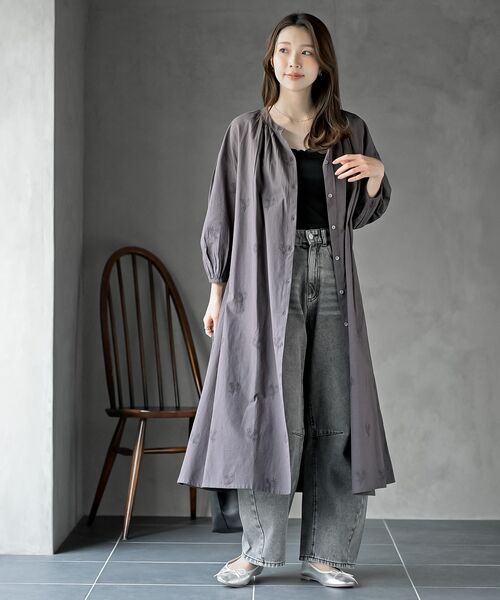 rps（アールピーエス）の「総刺繍バンドカラー９分袖シャツワンピース（シャツワンピース・レディース・オフホワイト/チャコールグレー/ネイビー・フリー）」の20枚目の写真