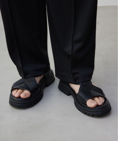 AZUL by moussy(アズールバイマウジー)の「ジャガードロゴテープサンダル(サンダル・メンズ・ブラック・LARGE/MEDIUM)」の1枚目の写真