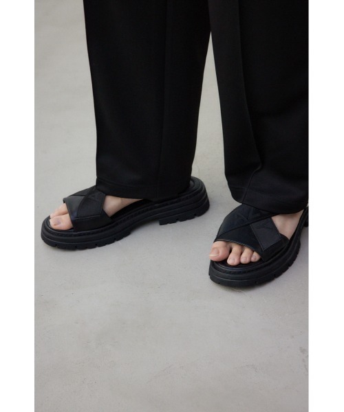 AZUL by moussy(アズールバイマウジー)の「ジャガードロゴテープサンダル(サンダル・メンズ・ブラック・LARGE/MEDIUM)」の2枚目の写真