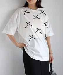 リボン付きTシャツ