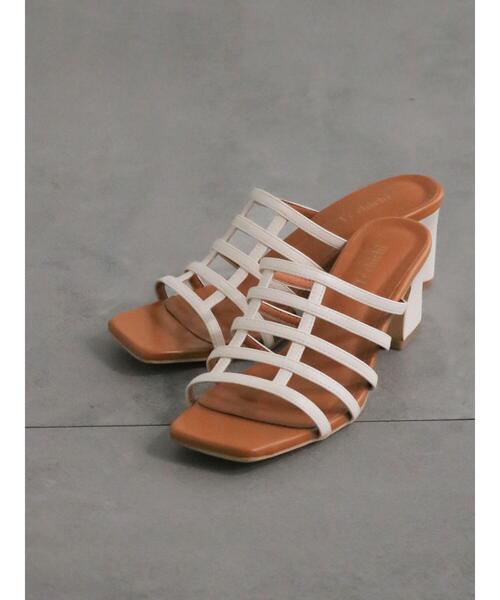 Te chichi（テチチ）の「ケージサンダル（サンダル・レディース・オフホワイト/ブラック/ゴールド・37/38）」の2枚目の写真