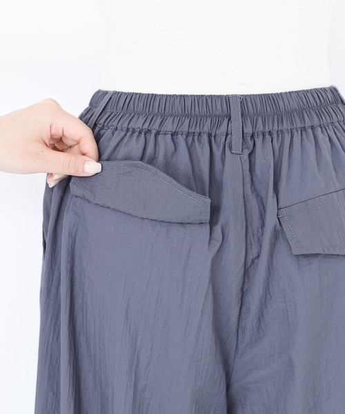 n'OrLABEL（ノアールレーベル）の「『シアータックパンツ』（その他パンツ・レディース・ベージュ/グレイッシュブルー/ブラック・1/2）」の9枚目の写真