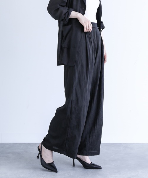 n'OrLABEL（ノアールレーベル）の「『シアータックパンツ』（その他パンツ・レディース・ベージュ/グレイッシュブルー/ブラック・1/2）」の21枚目の写真