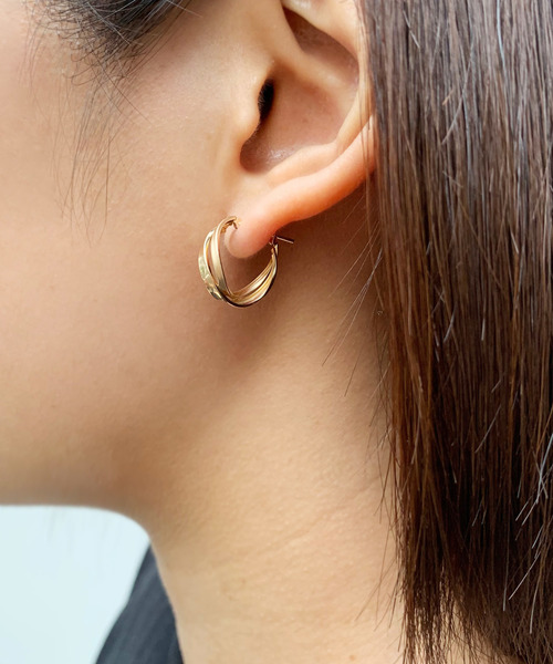 TAKE-UP ヒネリツインフープ イエローゴールド TAKE-UP（テイクアップ）の「ヒネリツインフープ( YG)（ピアス