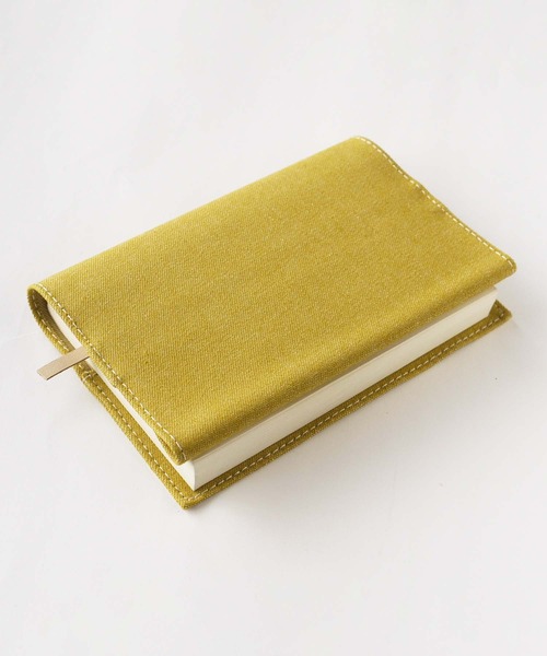 GLOBAL FORME CONCRETE（グローバルフォルムコンクリート）の「20カラーデニム 文庫判ブックカバー（本・レディース・ネイビー/イエロー/ホワイト/ブラウン/レッド/グレー/ブルー・FREE）」の6枚目の写真