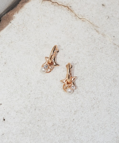 GOLDY(ゴールディ)の「アッセンブル スター チャーム イヤリング(イヤリング・レディース・ゴールド/シルバー・FREE)」の8枚目の写真
