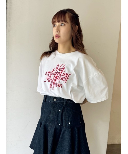 CALNAMUR（カルナムール）の「フロントメッセージTシャツ（Tシャツ/カットソー・レディース・ブラウン/ホワイト/ダークグレー・FREE）」の5枚目の写真