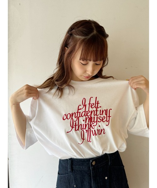 CALNAMUR（カルナムール）の「フロントメッセージTシャツ（Tシャツ/カットソー・レディース・ブラウン/ホワイト/ダークグレー・FREE）」の4枚目の写真