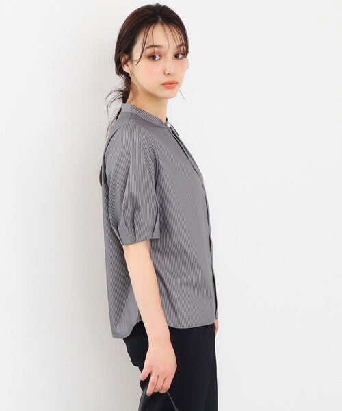 index（インデックス）の「◆UV カラーストライプバンドカラーブラウス【防シワ/イージーアイロン/洗濯機洗い可】（シャツ/ブラウス・レディース・ホワイト系5/パープル系1/グレー系2・36/38/40/42）」の7枚目の写真