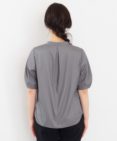 index（インデックス）の「◆UV カラーストライプバンドカラーブラウス【防シワ/イージーアイロン/洗濯機洗い可】（シャツ/ブラウス・レディース・ホワイト系5/パープル系1/グレー系2・36/38/40/42）」の15枚目の写真