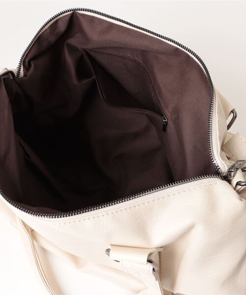 Dita Muaj.(ディータムアージュ)の「【通勤・通学にも◎】ボストンライクマルチショルダー(ショルダーバッグ・レディース・アイボリー/ブラック・FREE)」の4枚目の写真