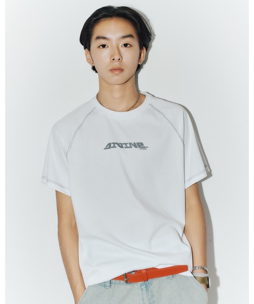 FCMM(エフシーエムエム)の「【UNISEX】STITCH LINE TEE/ステッチラインT(Tシャツ/カットソー・メンズ・ブラック/ホワイト/ネイビー・MEDIUM/LARGE)」の2枚目の写真